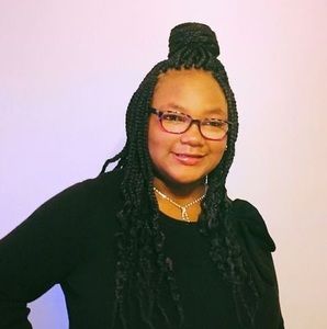 Meet your Posher, Nia farrington